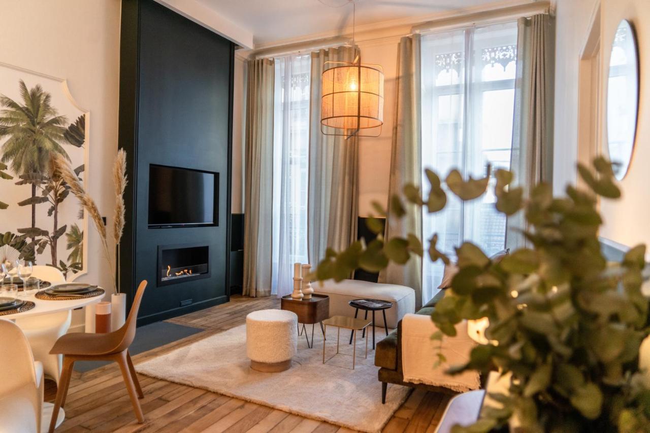 Beige Hospitalite - Coco - Hypercentre-2Chambres-Parking-Zen Сент Етиен Екстериор снимка